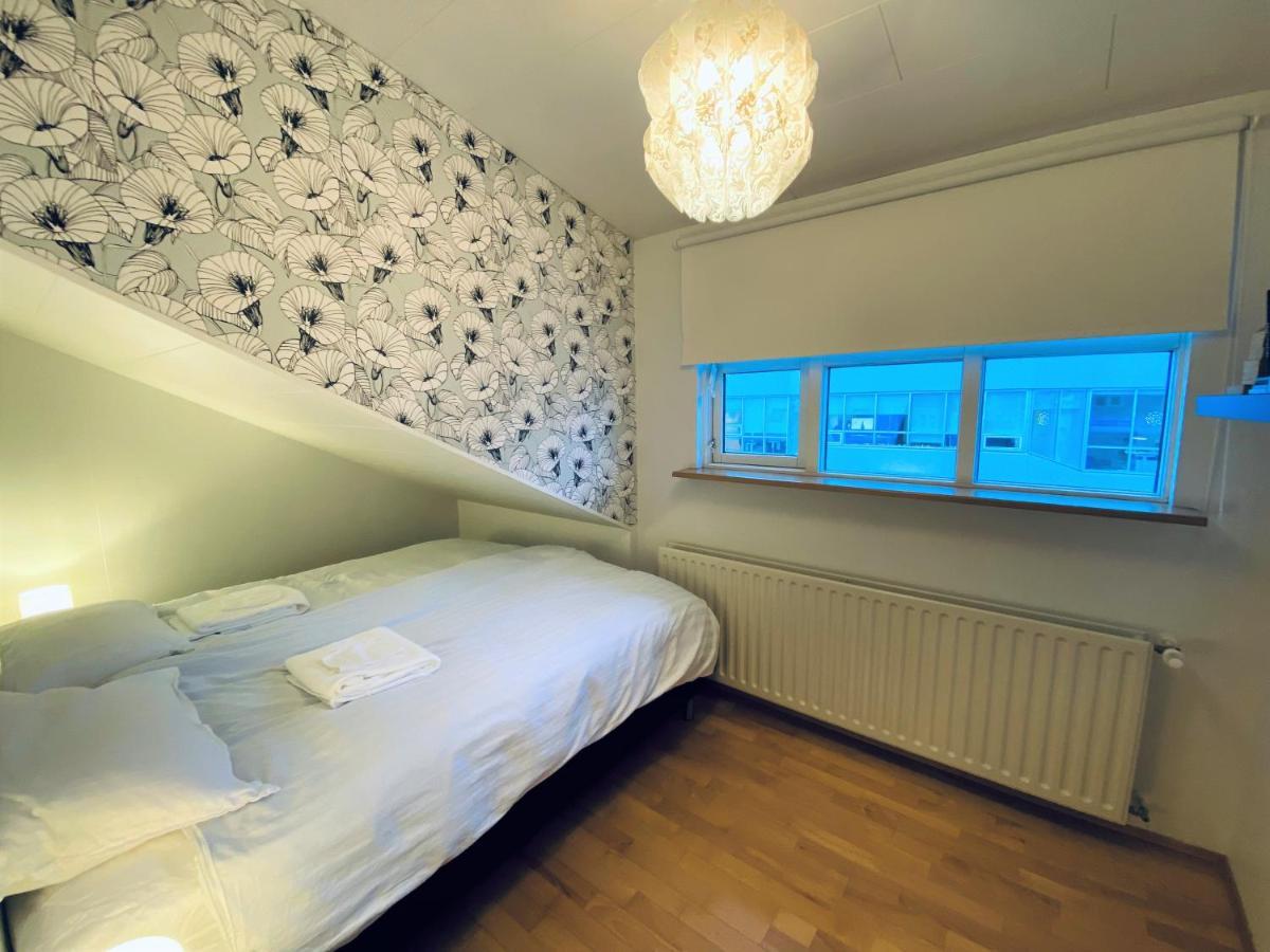 Penthouse On The Main Street, Town Center Apartment Akureyri Exterior foto