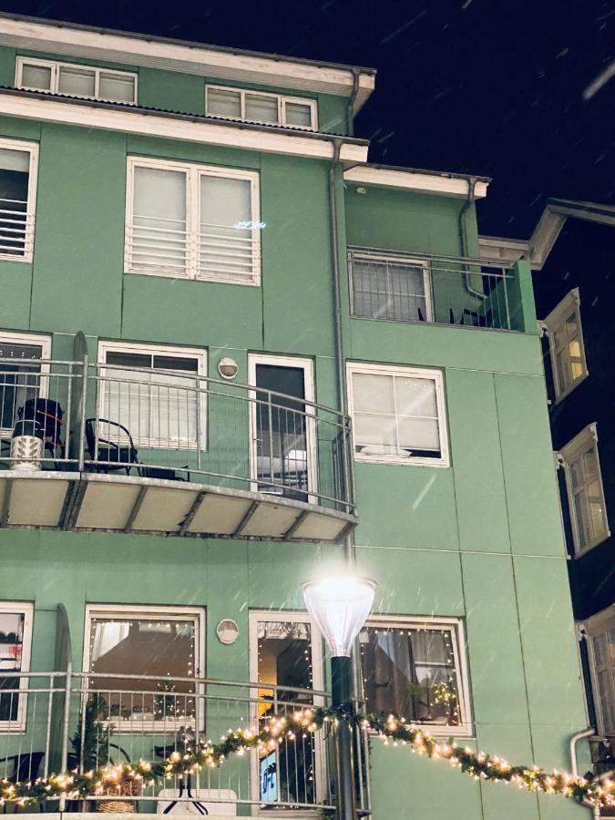 Penthouse On The Main Street, Town Center Apartment Akureyri Exterior foto
